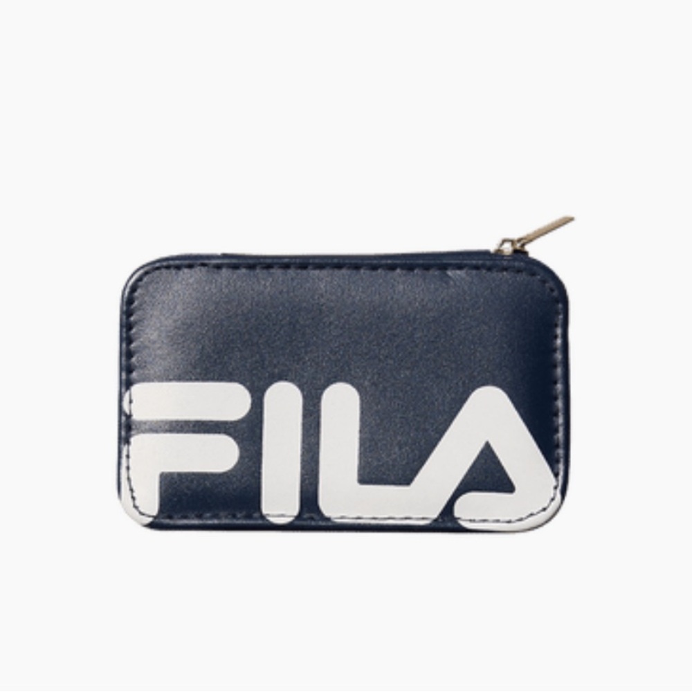 Fila 8-Piece Travel Grooming Kit NIB Toiletry Set Organizer Case - Picture 4 of 16